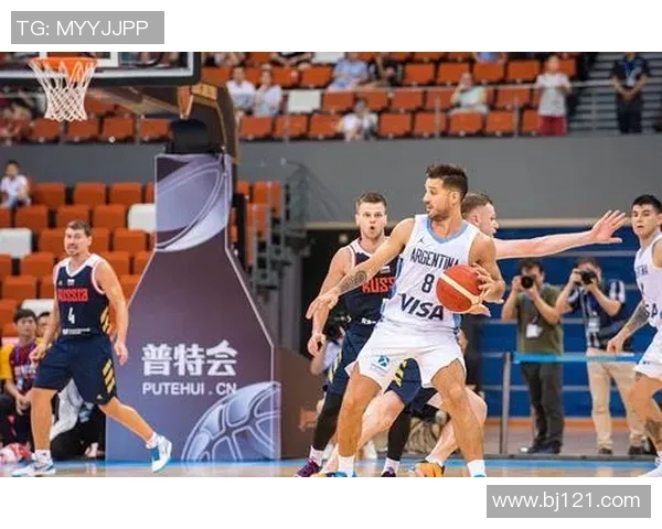 上海篮球队在世界杯预选赛中以53分稳居积分榜首位展现强劲实力 上海篮球队在世界杯预选赛中以53分稳居积分榜首位展现强劲实力