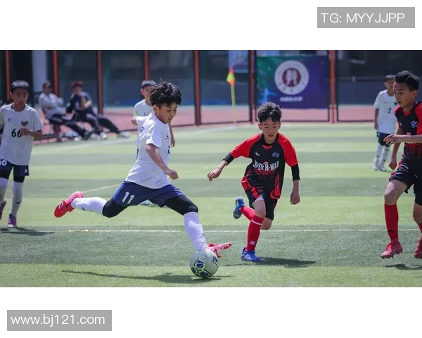 与足球明星一起训练的精彩瞬间视频分享 与足球明星一起训练的精彩瞬间视频分享