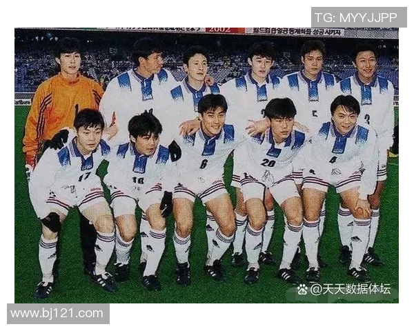 南京足球队在世界杯预选赛中以84分稳居积分榜首位,展现强劲实力 南京足球队在世界杯预选赛中以84分稳居积分榜首位,展现强劲实力