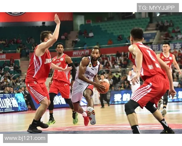 赛后分析：广州篮球队与南京篮球队的战术意识与表现对比